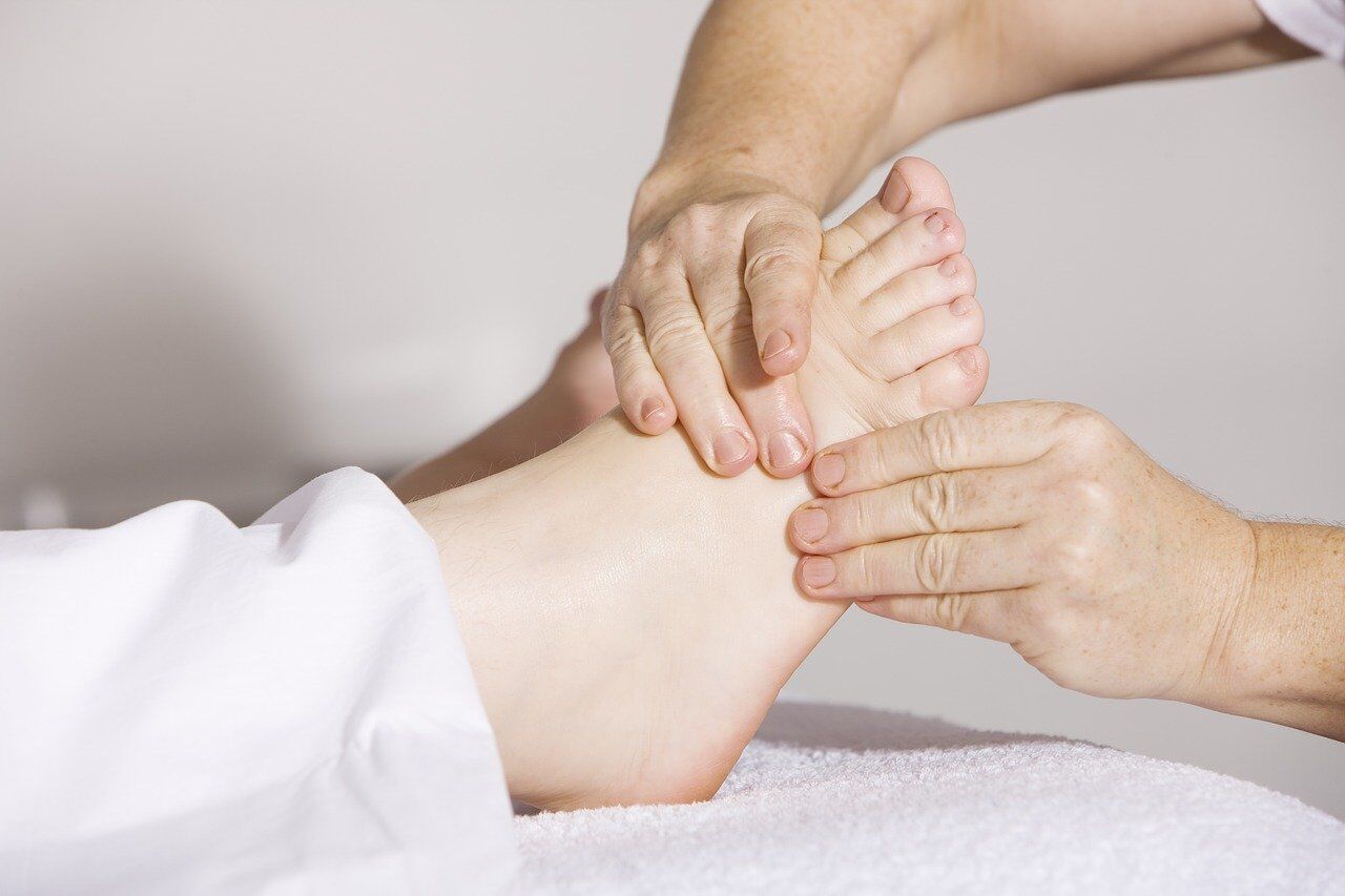 physical-therapy-g11f4f2f4b_1280